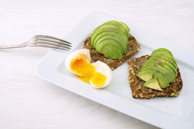 Les bons gras : clés essentielles pour une santé au sommet